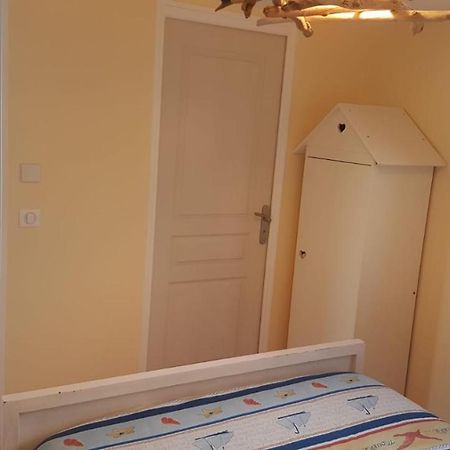 Maisonnette Bois Flottes Salles  Exterior foto